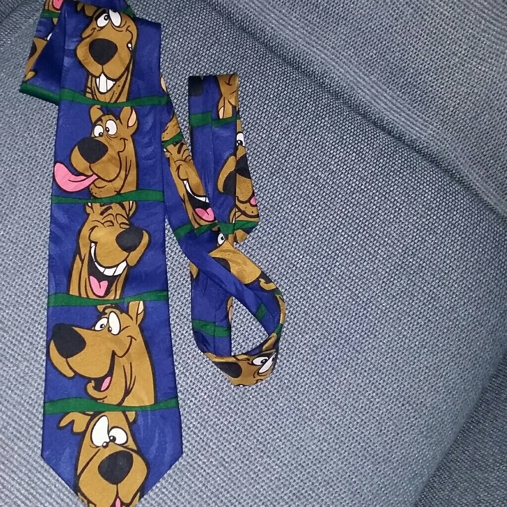Men's Scooby-Doo tie